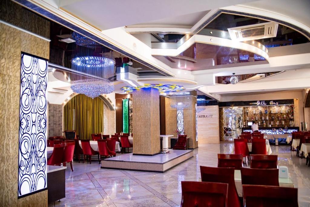 Hotel Zhibek Zholy Sjymkent Exteriör bild