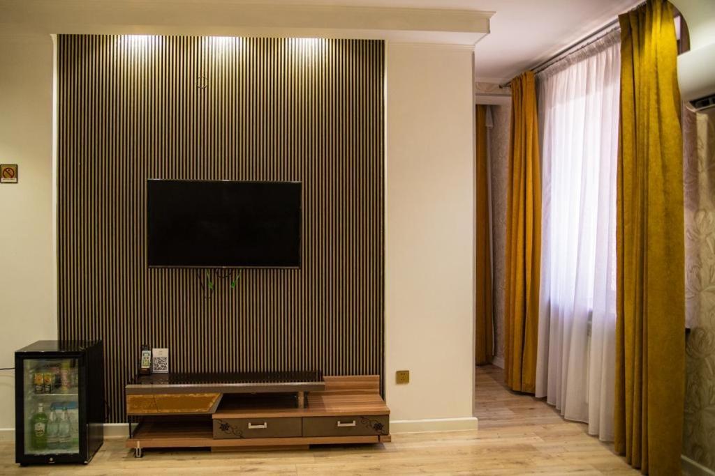 Hotel Zhibek Zholy Sjymkent Exteriör bild