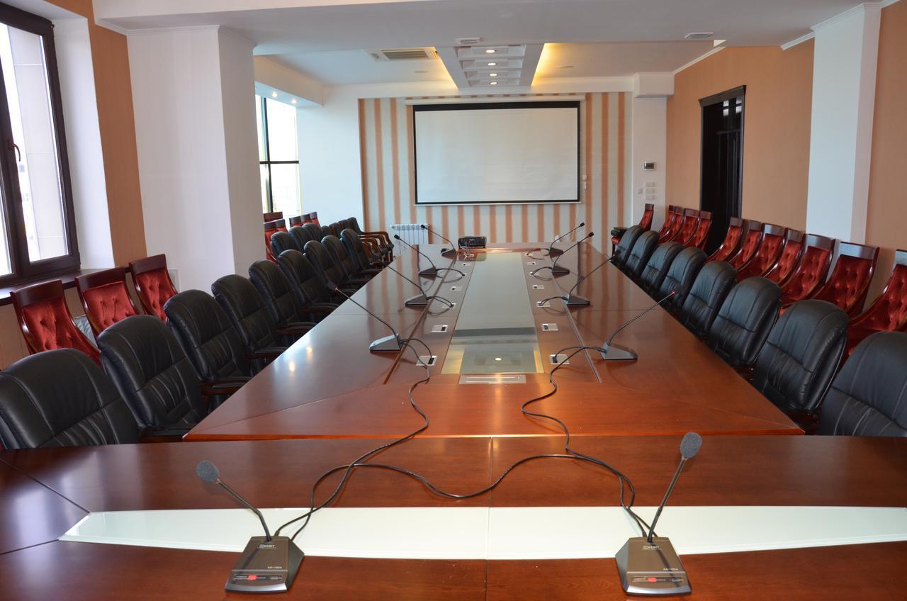 Hotel Zhibek Zholy Sjymkent Exteriör bild